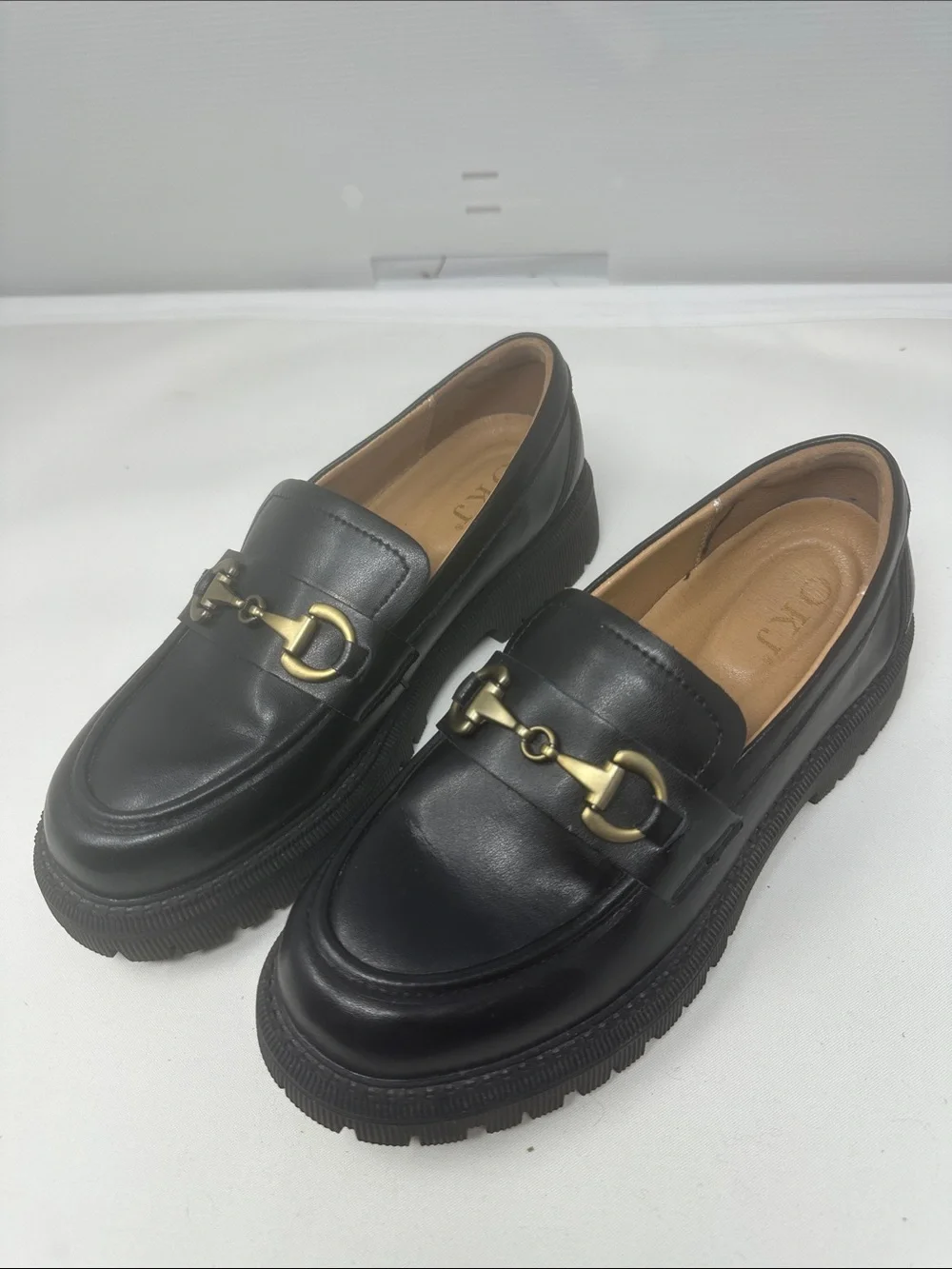 OKJ Loafers Size 40. US 9-9.5
